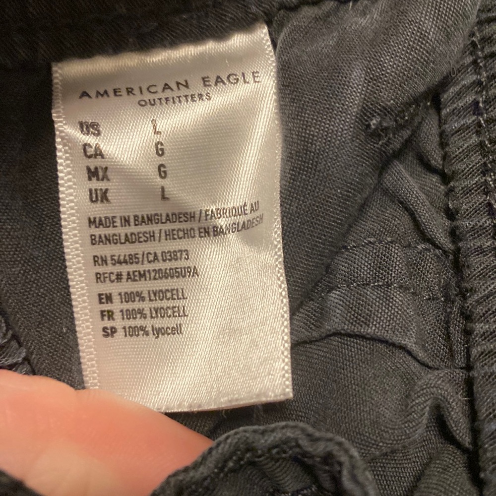 American Eagle Black Cargo style jogger